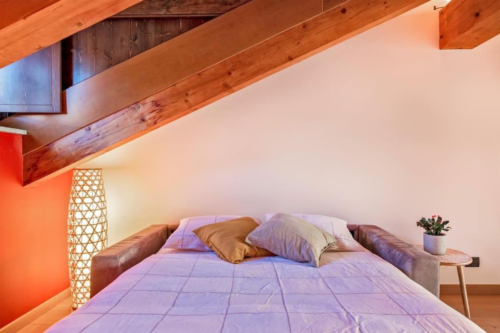 Charming 2.5Room Flat In Center Of Monforte dʼAlba Exterior foto
