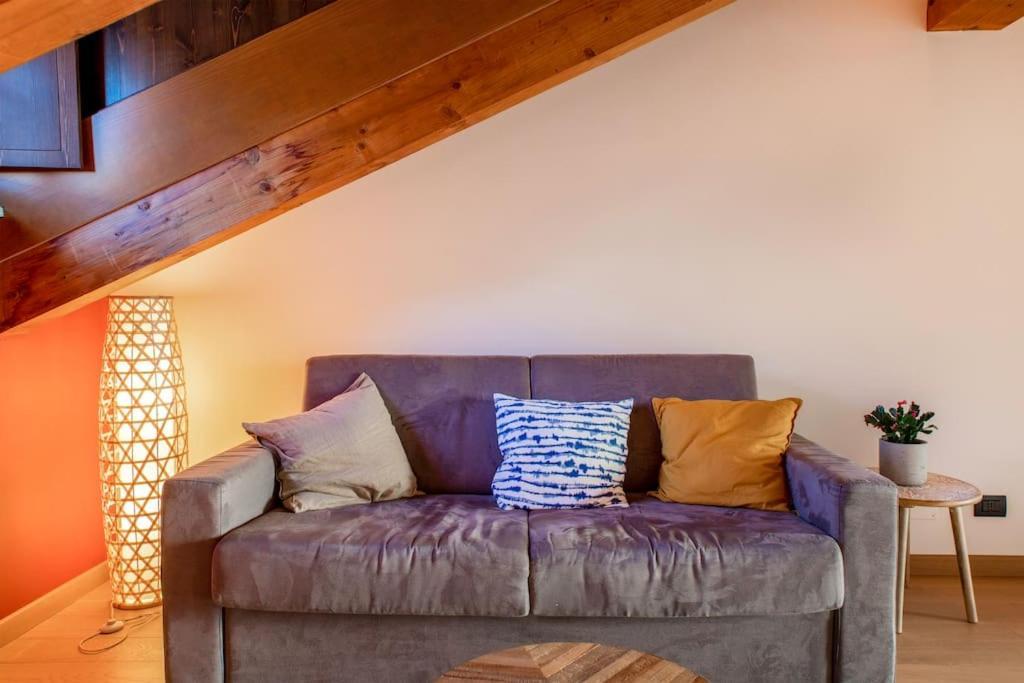 Charming 2.5Room Flat In Center Of Monforte dʼAlba Exterior foto