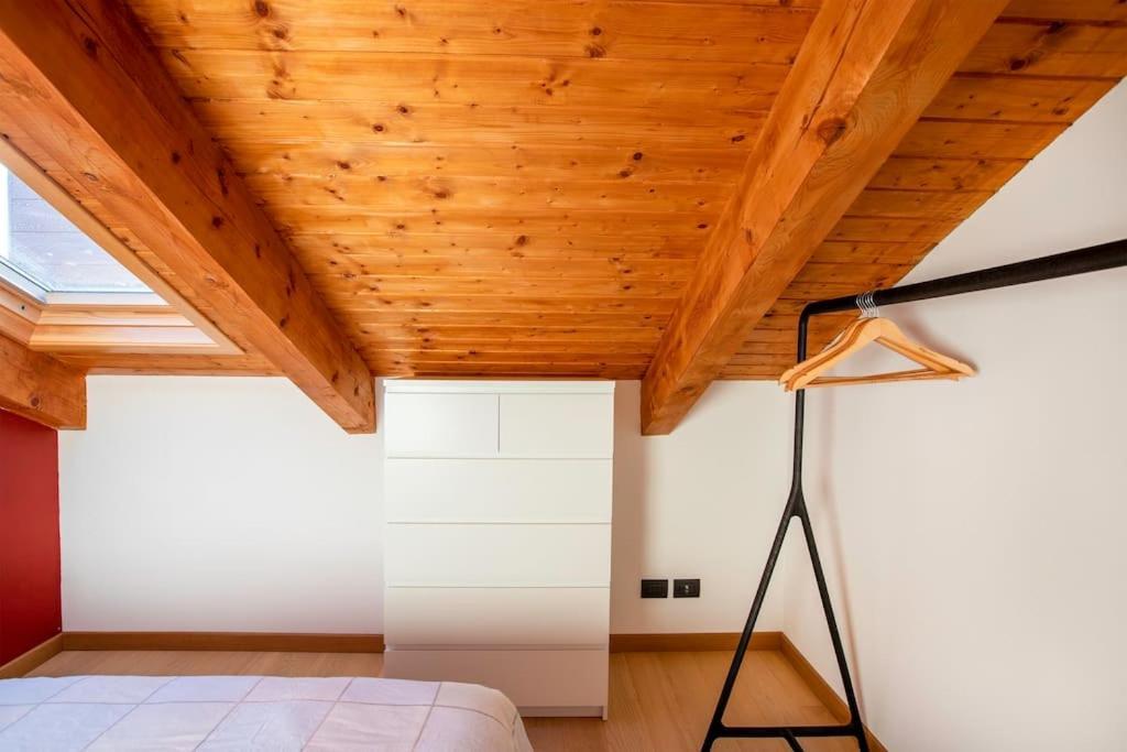 Charming 2.5Room Flat In Center Of Monforte dʼAlba Exterior foto